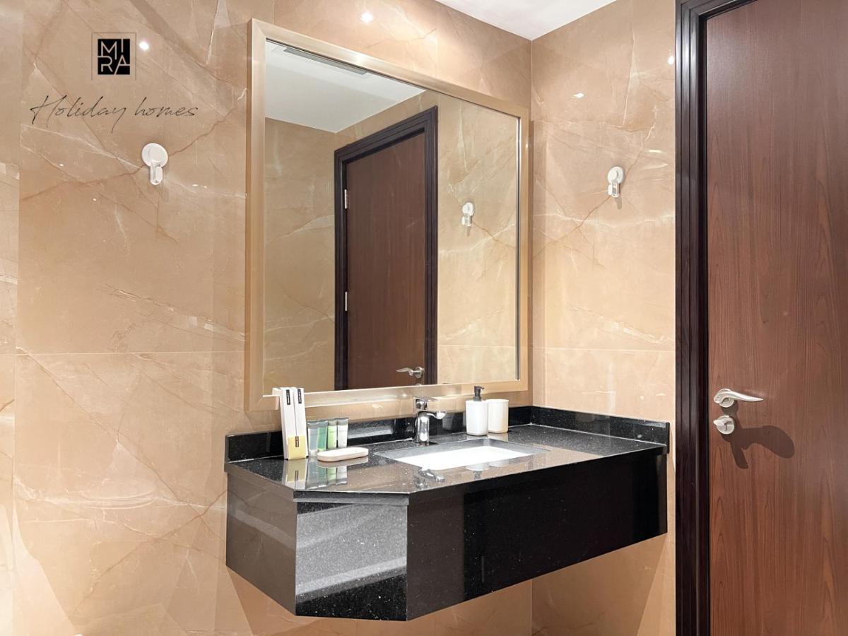 Mira Holiday Homes - Newly Furnished Studio In Downtown دبي المظهر الخارجي الصورة