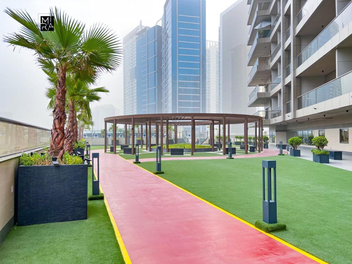 Mira Holiday Homes - Newly Furnished Studio In Downtown دبي المظهر الخارجي الصورة